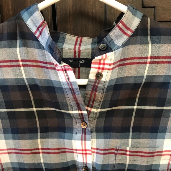 Madewell Hi-Lo Long Sleeve Plaid Shirt - Picture 2 of 5